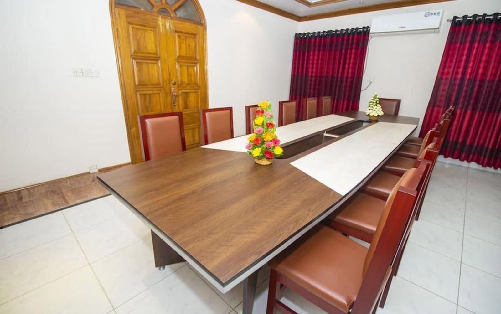 Hotel Suite Palace Baridhara Dhaka Exterior photo