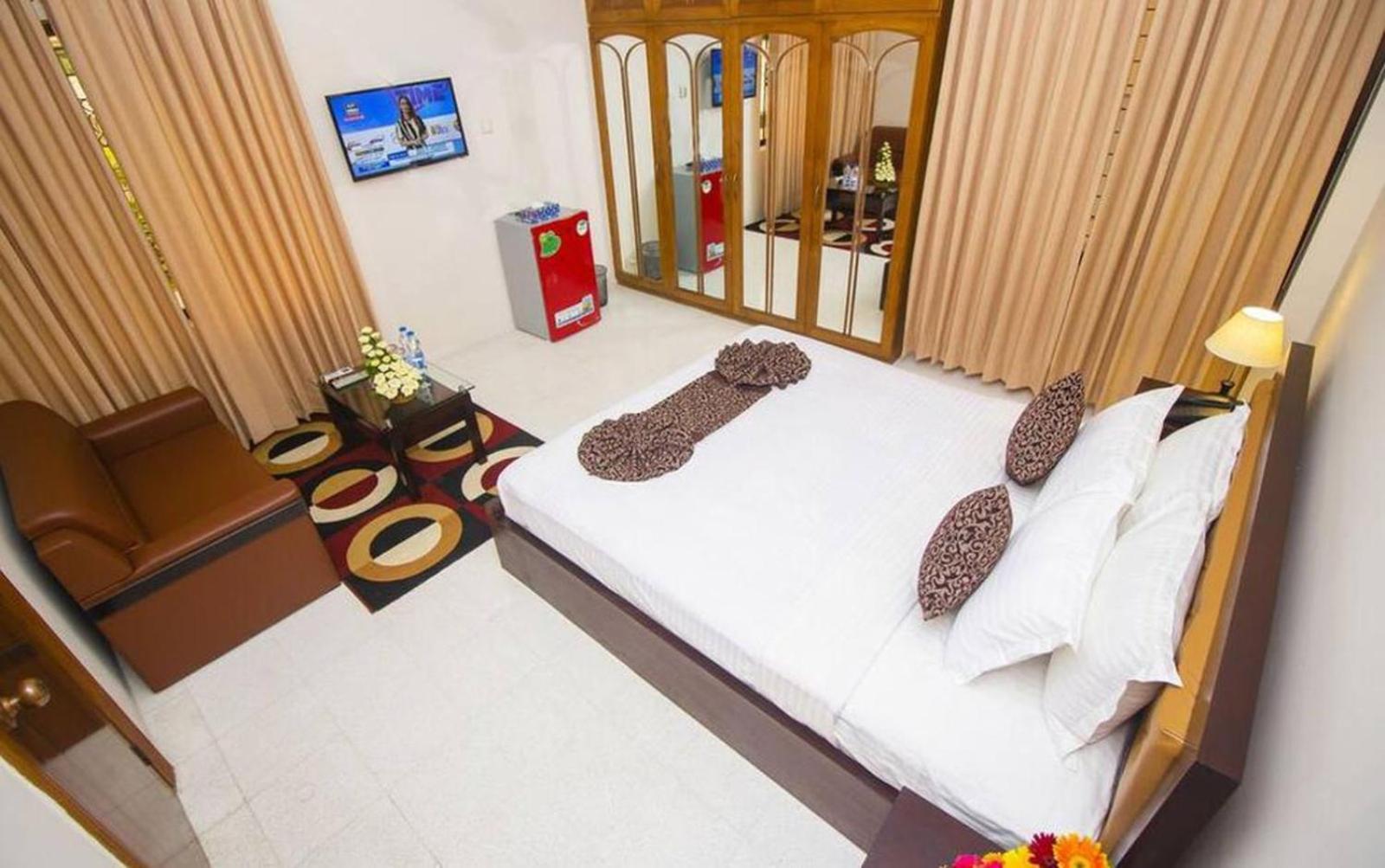 Hotel Suite Palace Baridhara Dhaka Exterior photo
