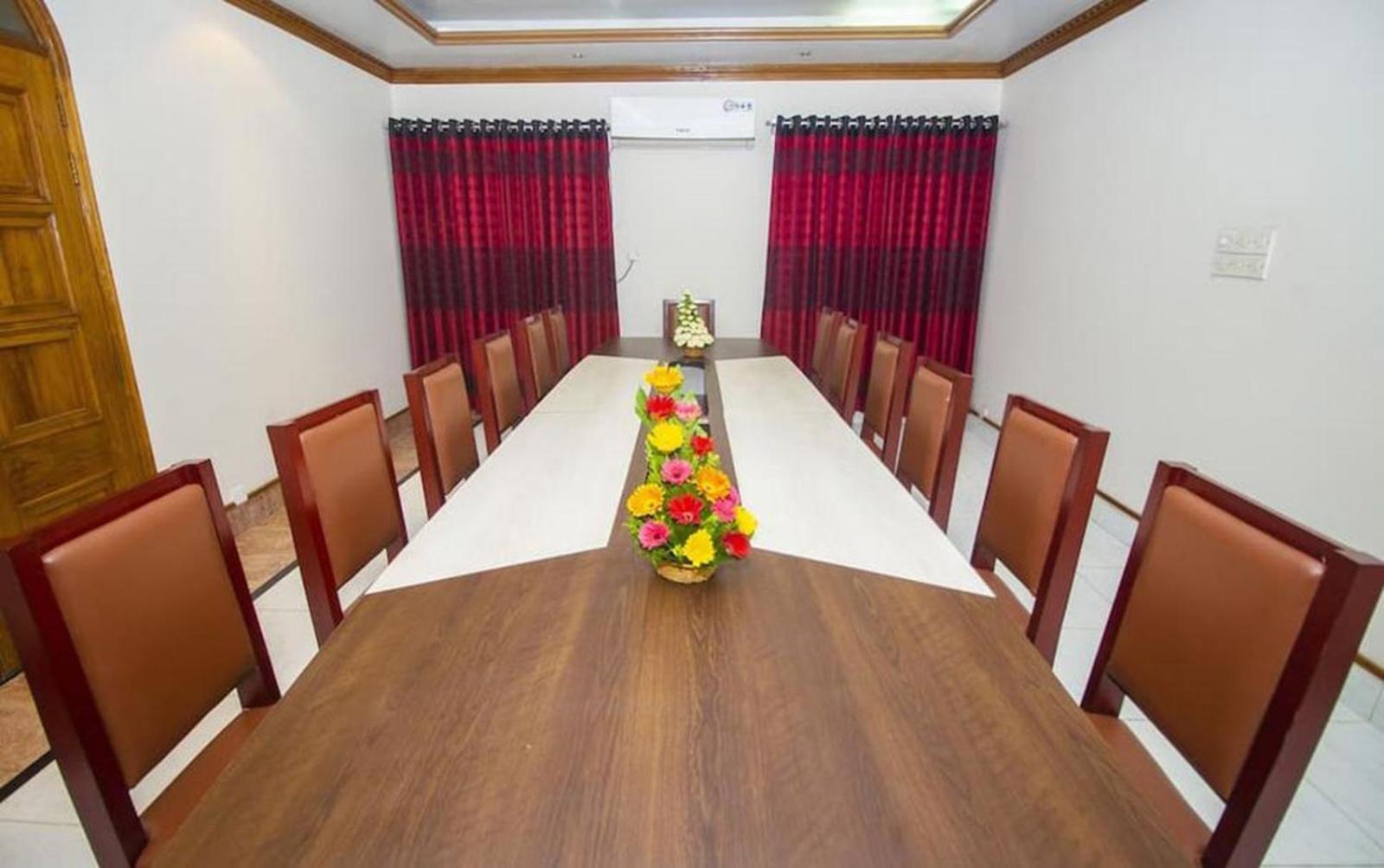 Hotel Suite Palace Baridhara Dhaka Exterior photo
